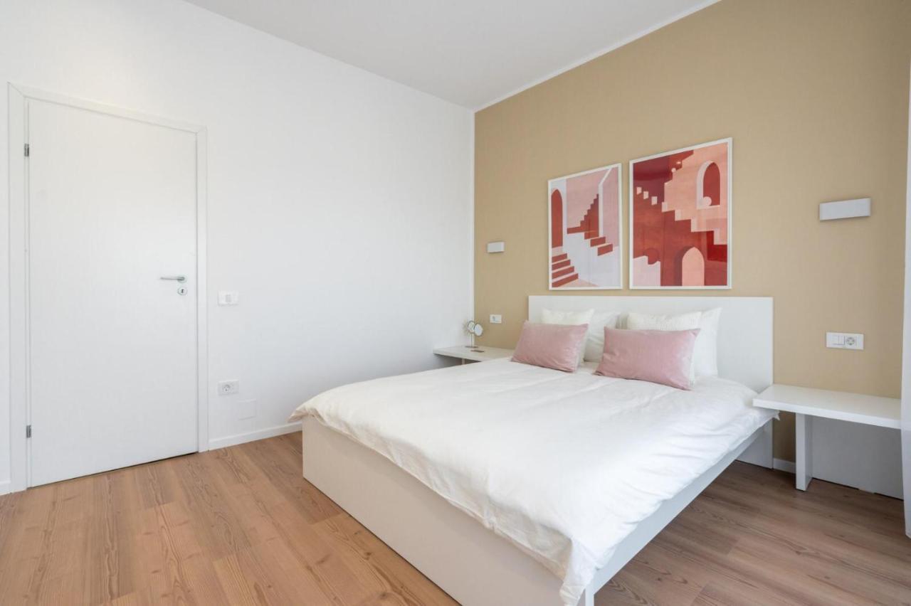 Fabulous Apartament With View In Calea Victoriei Бухарест Экстерьер фото